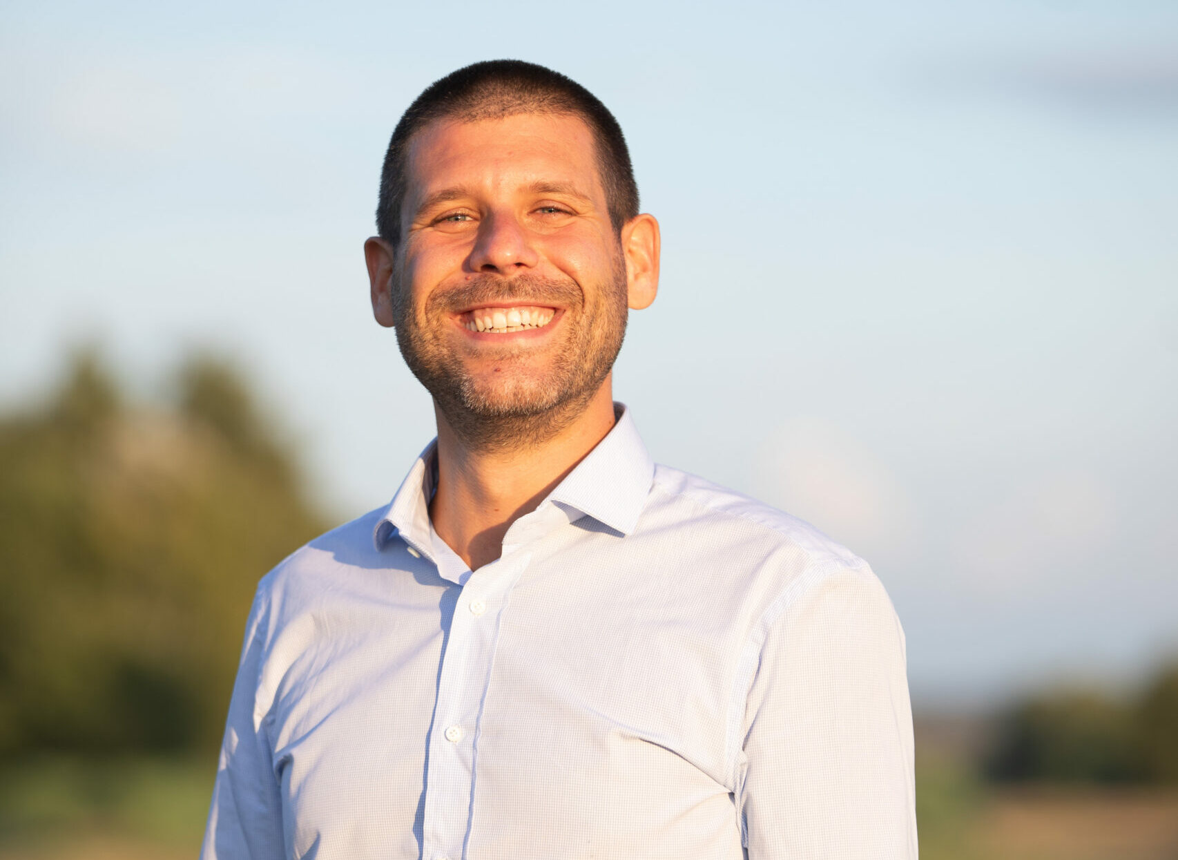Regionali 2025, Lorenzo Vignali (FdI): “Costi record e nessuna strategia: la Toscana merita un sistema rifiuti moderno”